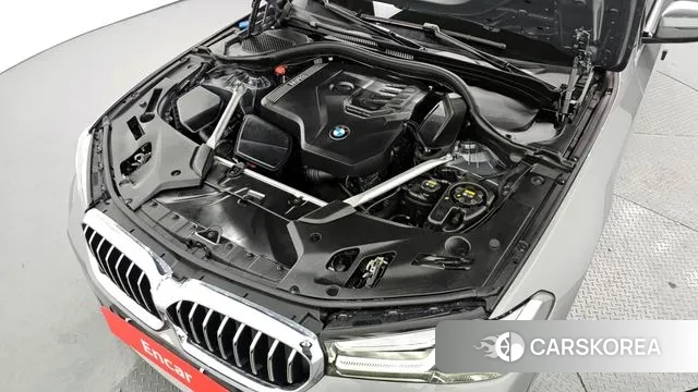 BMW 5 Series (G30) id 3420838 из Кореи 16