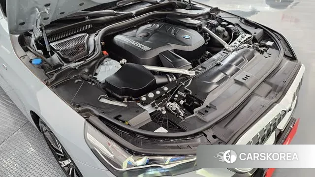 BMW 5 Series (G60) id 3462427 из Кореи 16