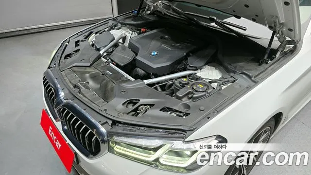 BMW 5 Series (G30) id 2640894 из Кореи 16