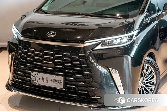 Lexus LM id 4272979 из Китая 12