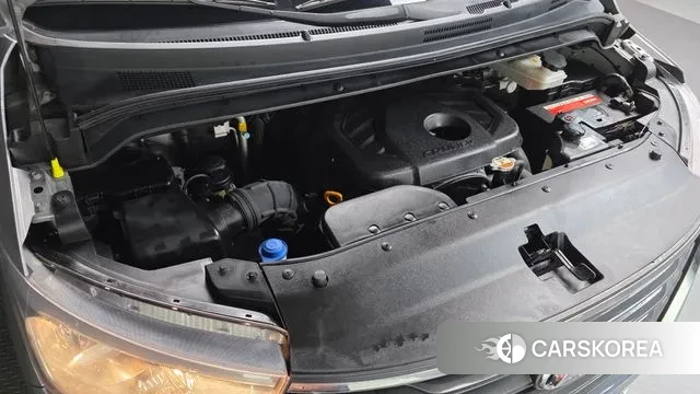 Hyundai The New Grand Starex id 3692926 из Кореи 16