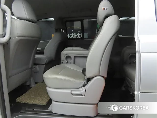 Hyundai The New Grand Starex id 3041987 из Кореи 14