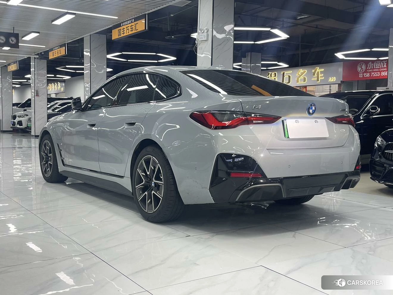 BMW i4 2024 Серебристо-серый из Китая, фото 6