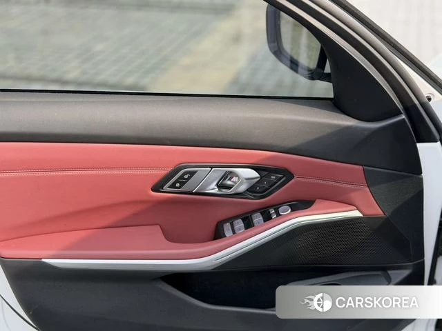 BMW 3 series id 4271271 из Китая 13