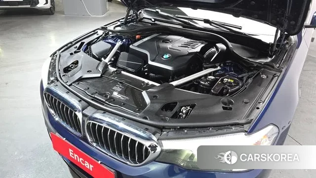 BMW 5 Series (G30) id 3703227 из Кореи 16