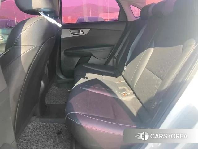 Kia Come New K3 id 3034353 из Кореи 8