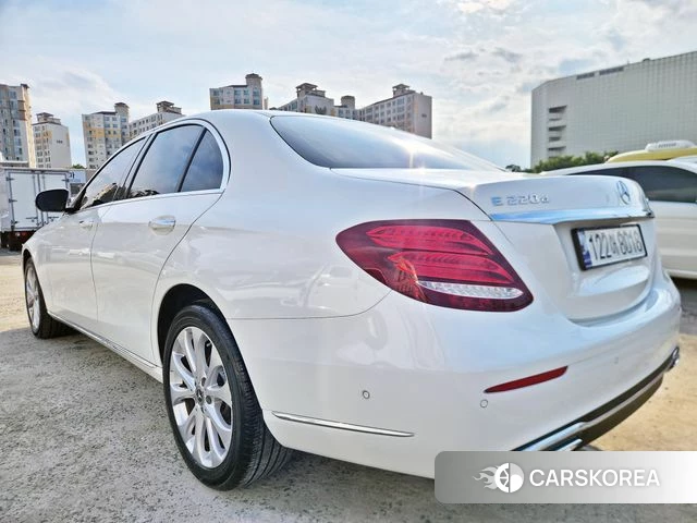 Mercedes-Benz E-Class W213 id 4536360 из Кореи 16