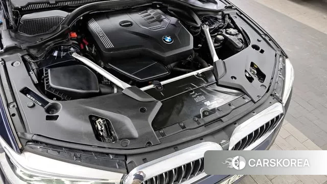 BMW 5 Series (G30) id 3727954 из Кореи 16