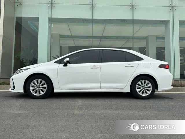 Toyota Corolla 2021 Белый из Китая, фото 6