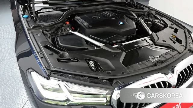 BMW 5 Series (G30) id 3355054 из Кореи 16