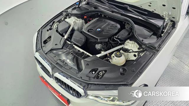 BMW 5 Series (G30) id 3885506 из Кореи 17