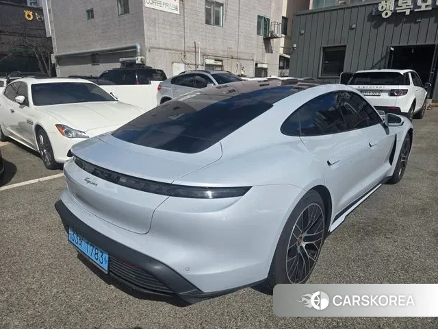 Porsche Taycan id 3716307 из Кореи 16