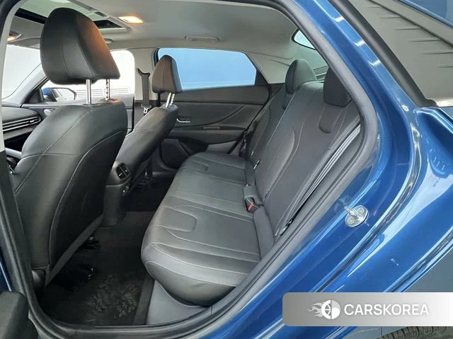 Hyundai Elantra id 4359424 из Китая 17