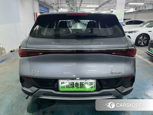 BYD Yuan PLUS 2023 Серебристо-серый из Китая, фото 6