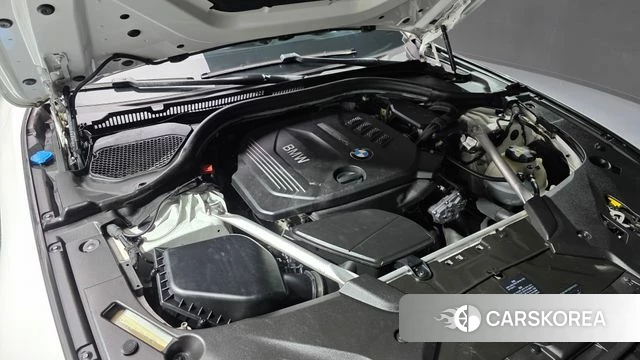 BMW 5 Series (G30) id 3853811 из Кореи 16