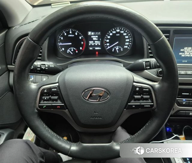 Hyundai Avante AD id 4366441 из Кореи 8