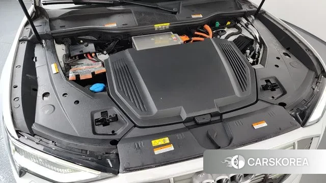 Audi e-Tron id 3379155 из Кореи 16