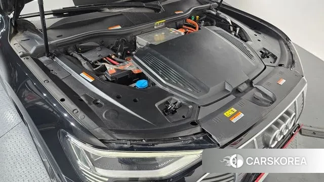 Audi e-Tron id 3561566 из Кореи 16