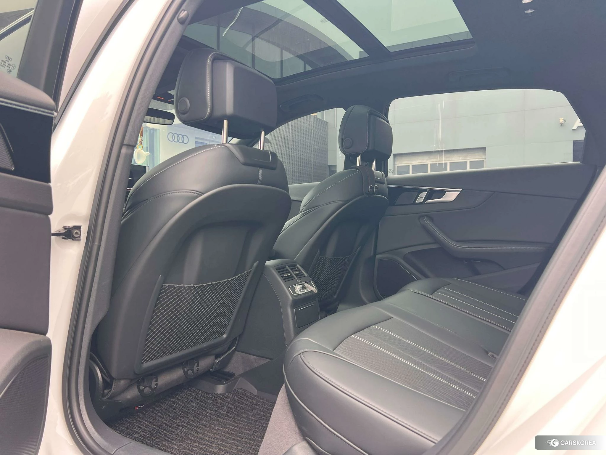 Audi A4L 2025 Белый из Китая, фото 6