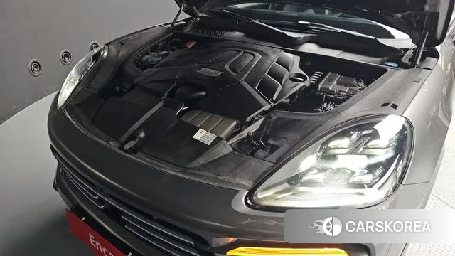 Porsche Cayenne (PO536) id 3149987 из Кореи 16