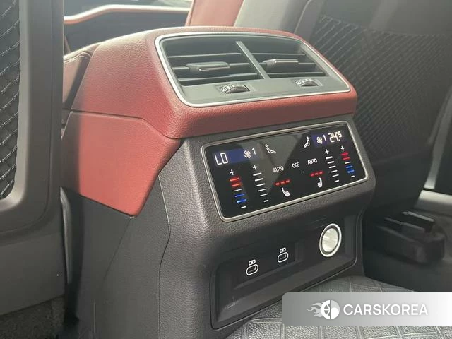 Audi A7L id 4261627 из Китая 16