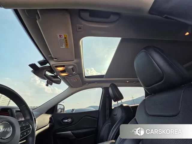 Jeep Cherokee (KL) id 3259276 из Кореи 15