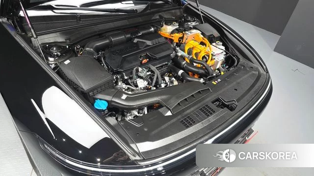 Hyundai Grandeur Hybrid (GN7) id 4940873 из Кореи 31