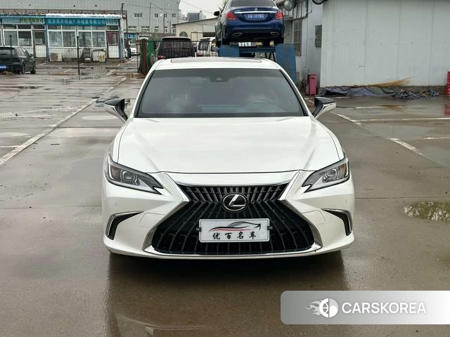 Lexus ES id 4307412 из Китая 24