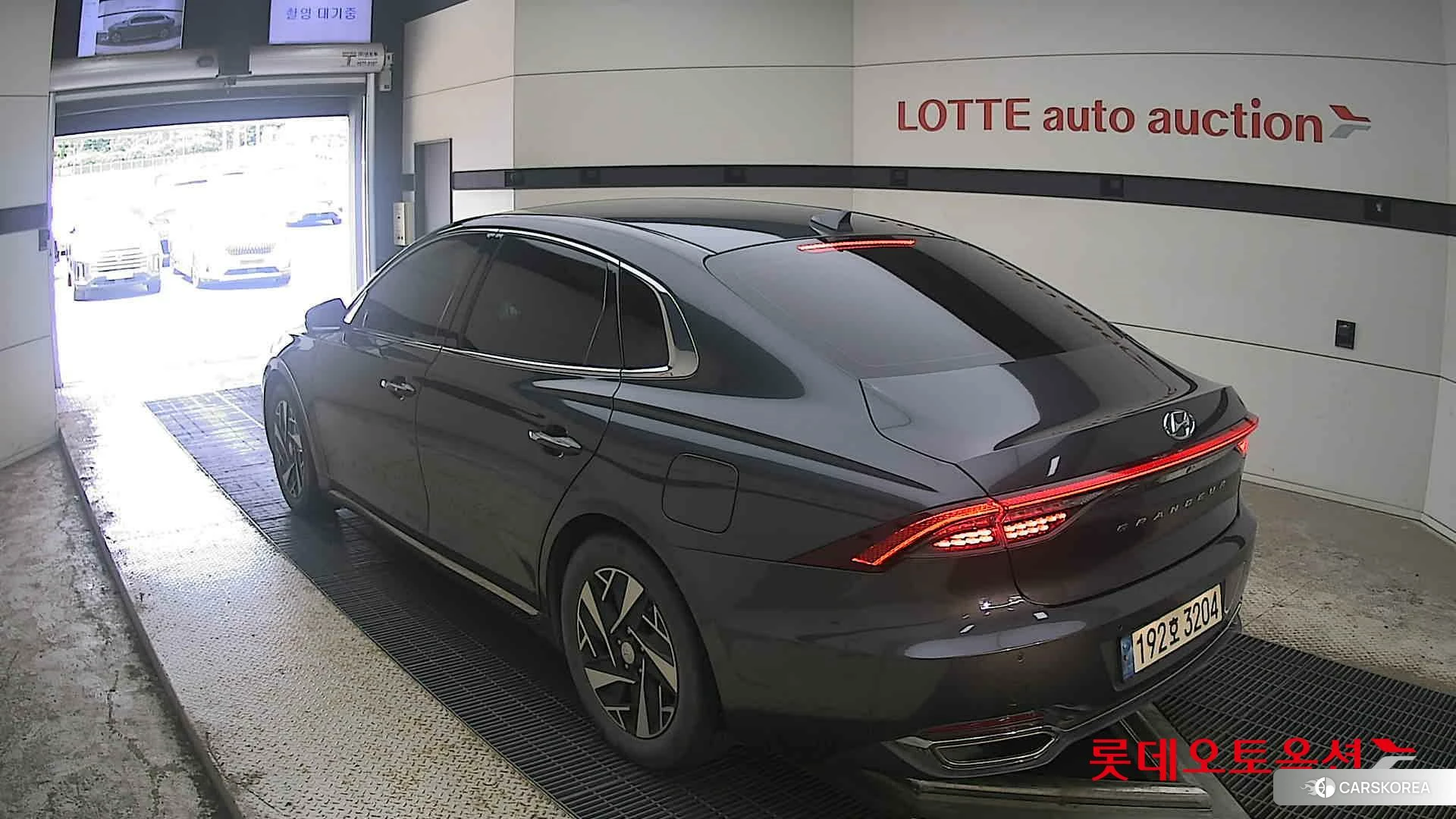 Hyundai Grandeur Hybrid id 4504382 из Кореи 34
