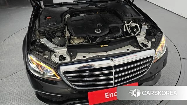 Mercedes-Benz E-Class W213 id 4594978 из Кореи 31