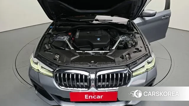 BMW 5 Series (G30) id 3153996 из Кореи 16