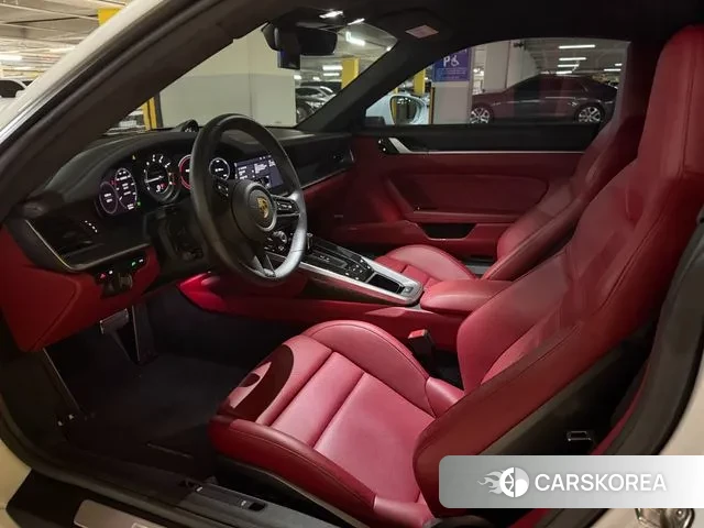 Porsche 911(992) id 3717664 из Кореи 13