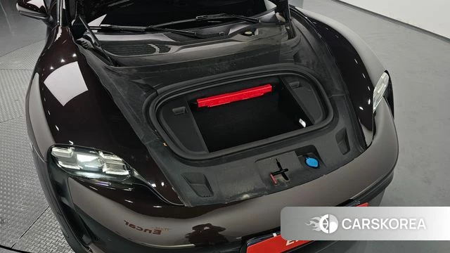 Porsche Taycan id 3842771 из Кореи 16