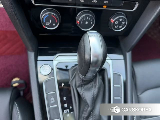Volkswagen Magotan id 4256088 из Китая 14