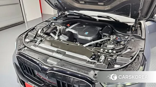 BMW 5 Series (G60) id 3393765 из Кореи 16