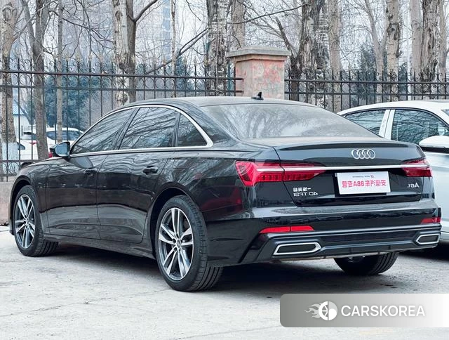 Audi A6L id 4263348 из Китая 17