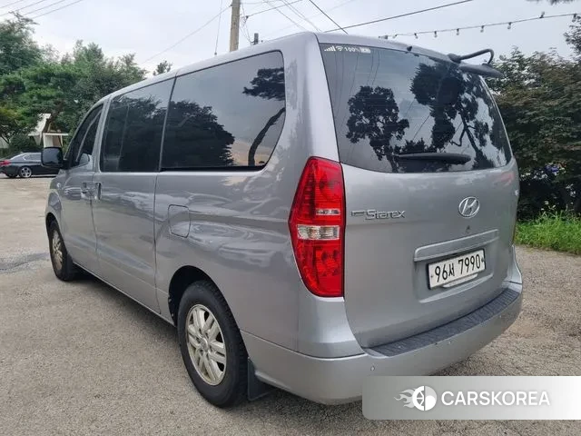 Hyundai The New Grand Starex id 3028378 из Кореи 14