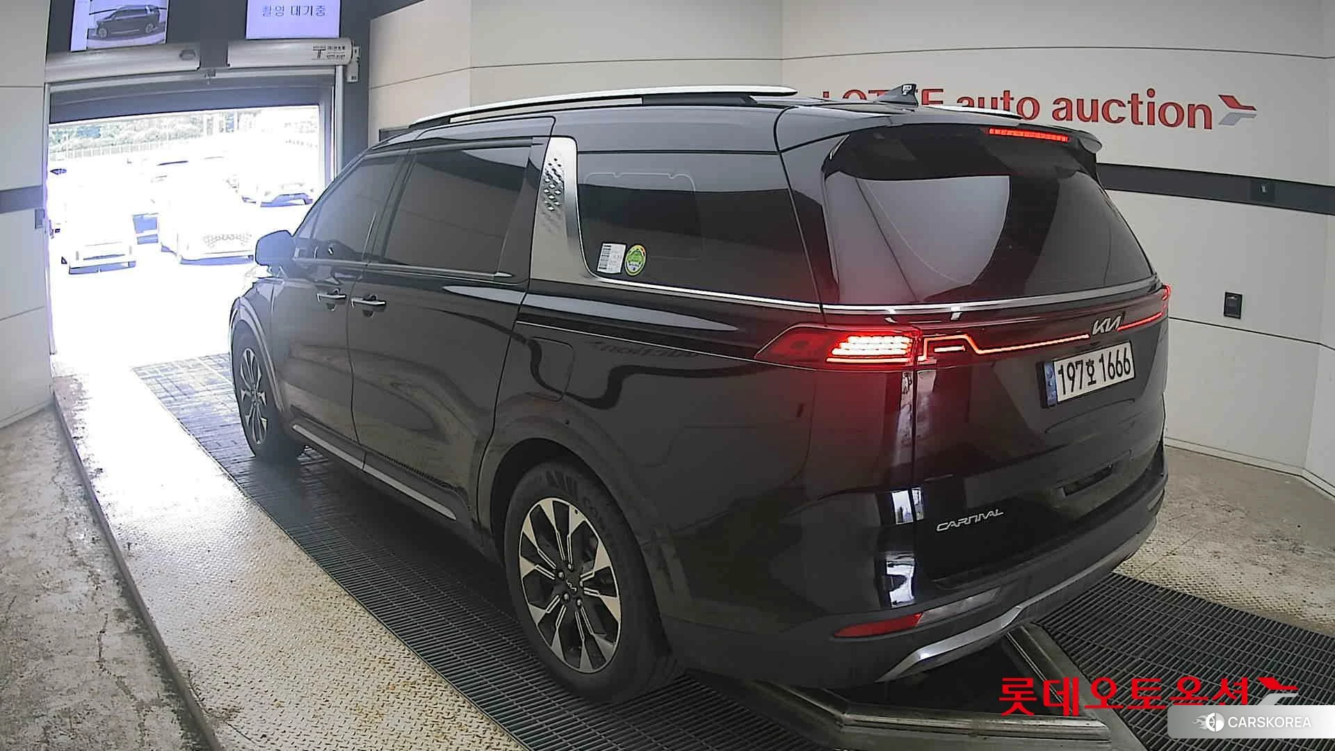 Kia Carnival Limousine id 4498447 из Кореи 34