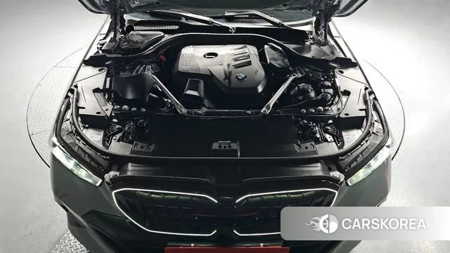 BMW 5 Series (G60) id 3502376 из Кореи 16