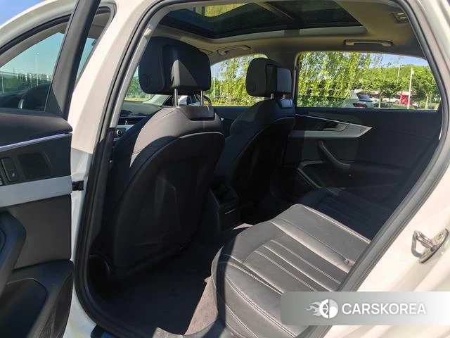 Audi A4L 2022 Белый из Китая, фото 6