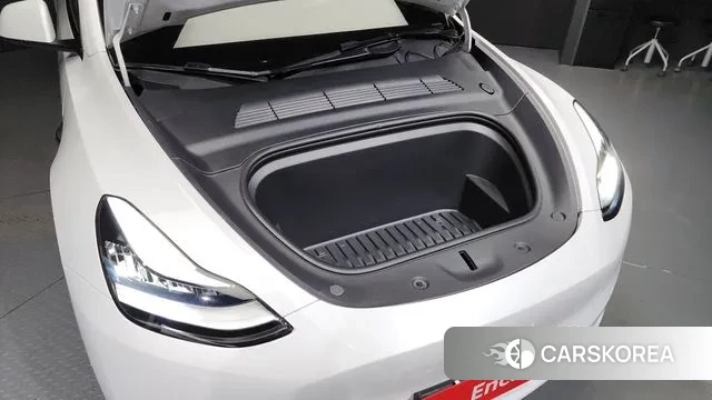 Tesla Model Y id 3016440 из Кореи 16