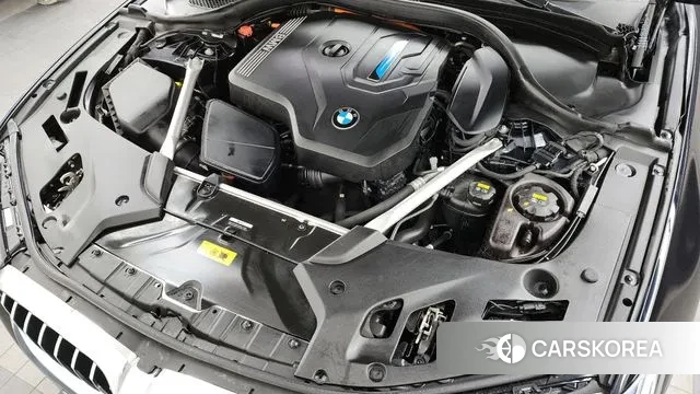 BMW 5 Series (G30) id 3771715 из Кореи 16