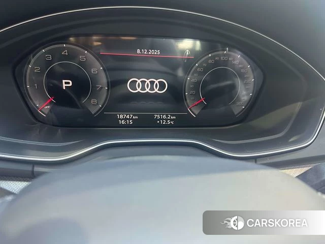 Audi Q5L 2025 Черный из Китая, фото 6