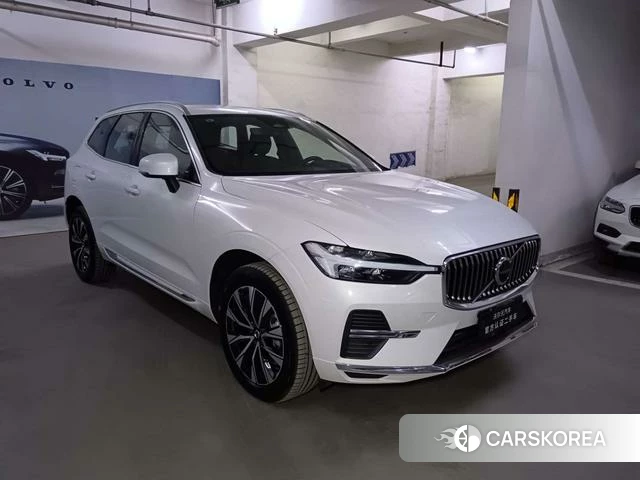 Volvo XC60 2025 Белый из Китая, фото 6