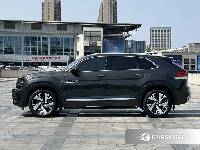 Volkswagen Tourang id 4212615 из Китая 15