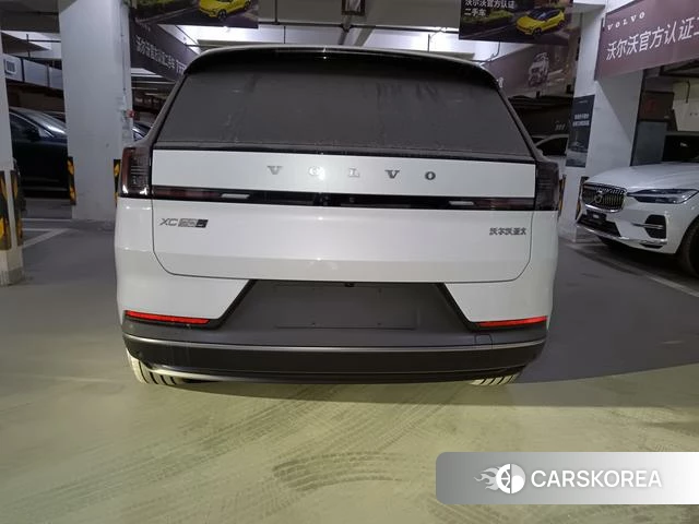 Volvo XC70 2026 Белый из Китая, фото 6