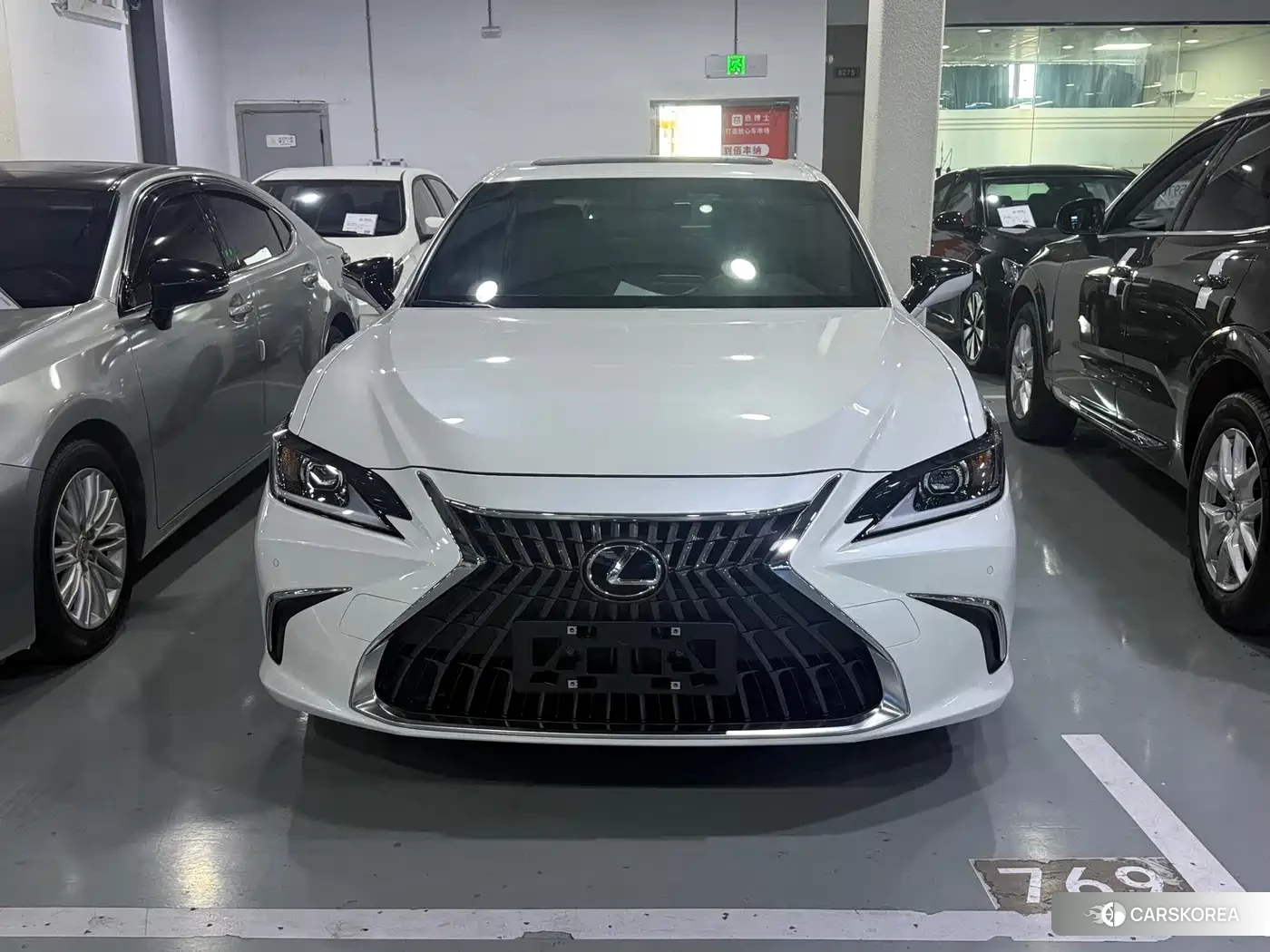 Lexus ES id 4654455 из Китая 10
