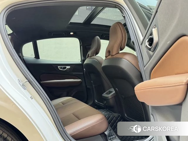 Volvo S60 id 4213478 из Китая 9