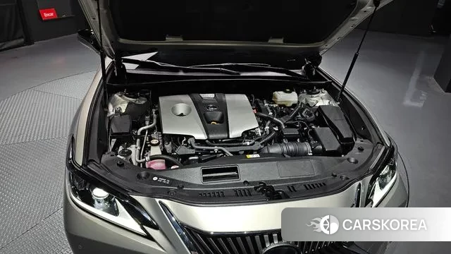 Lexus ES300h 7th generation id 3024187 из Кореи 16