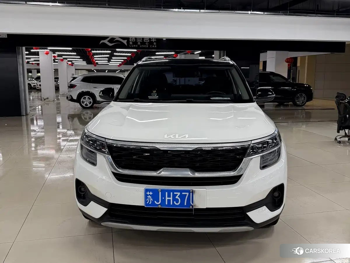Kia KX3 2022 Белый из Китая, фото 6